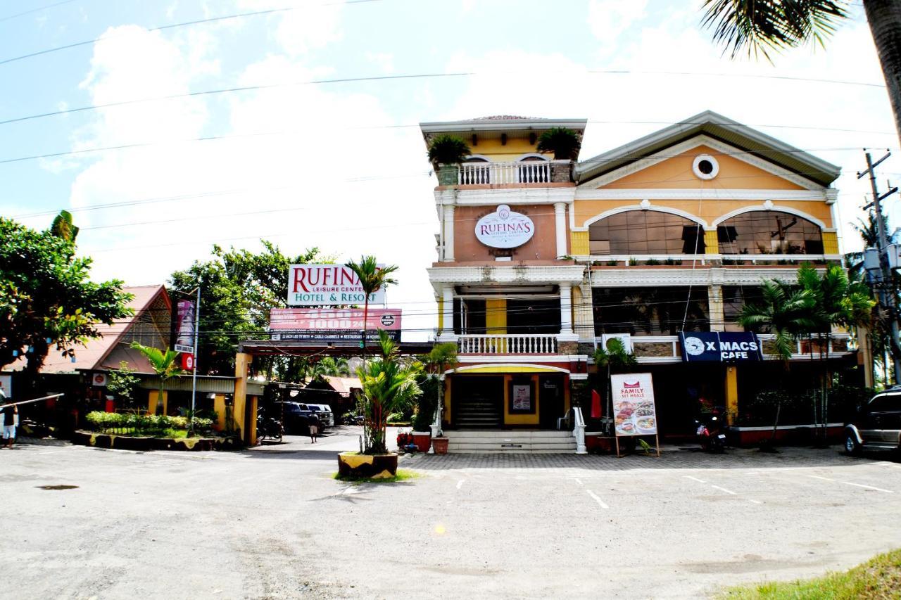 Hotel Rufina'S Leisure Center Tagum Exterior foto